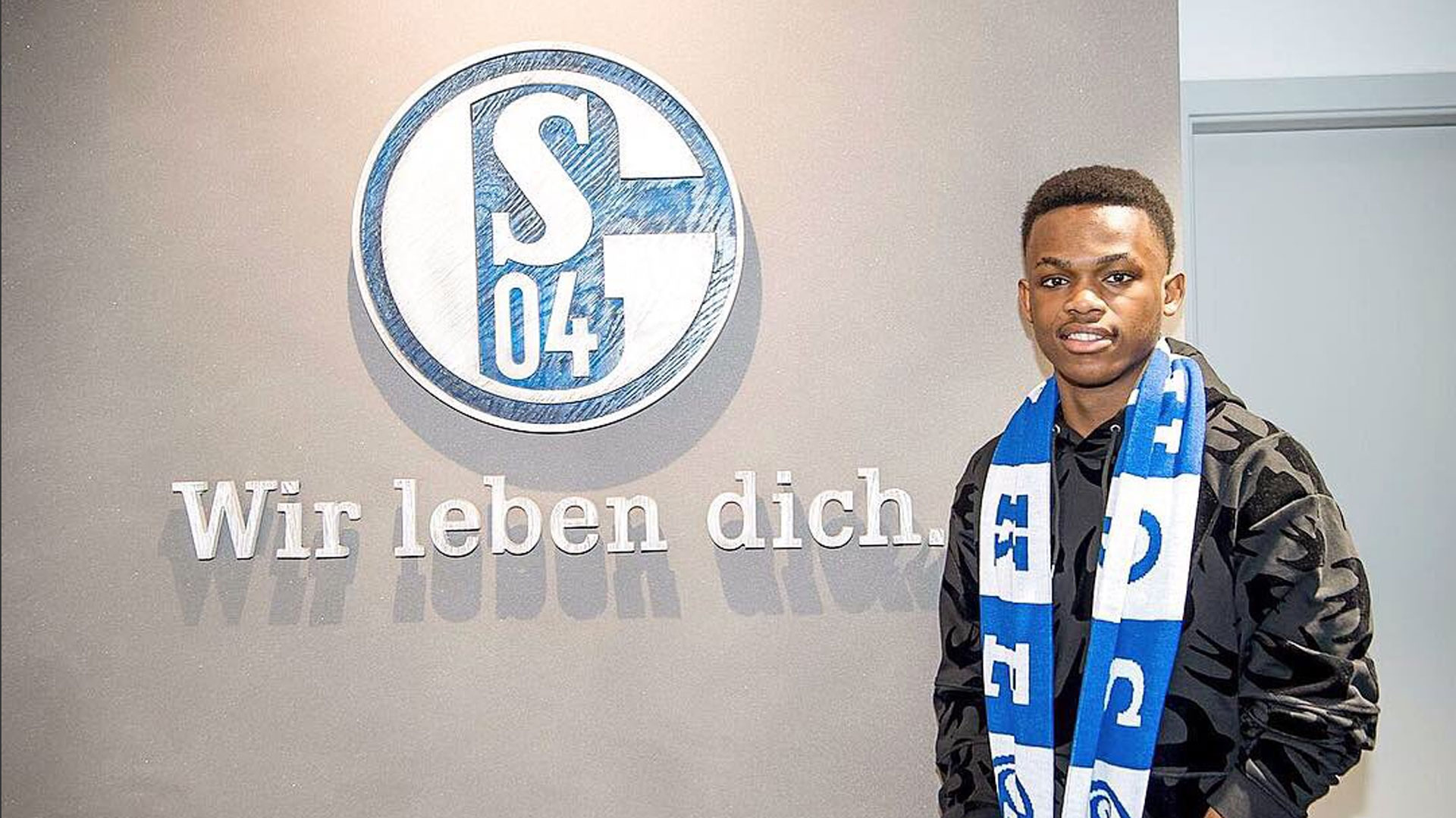 表现常常让 表现常常让