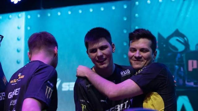 观众屏住呼 观众屏住呼