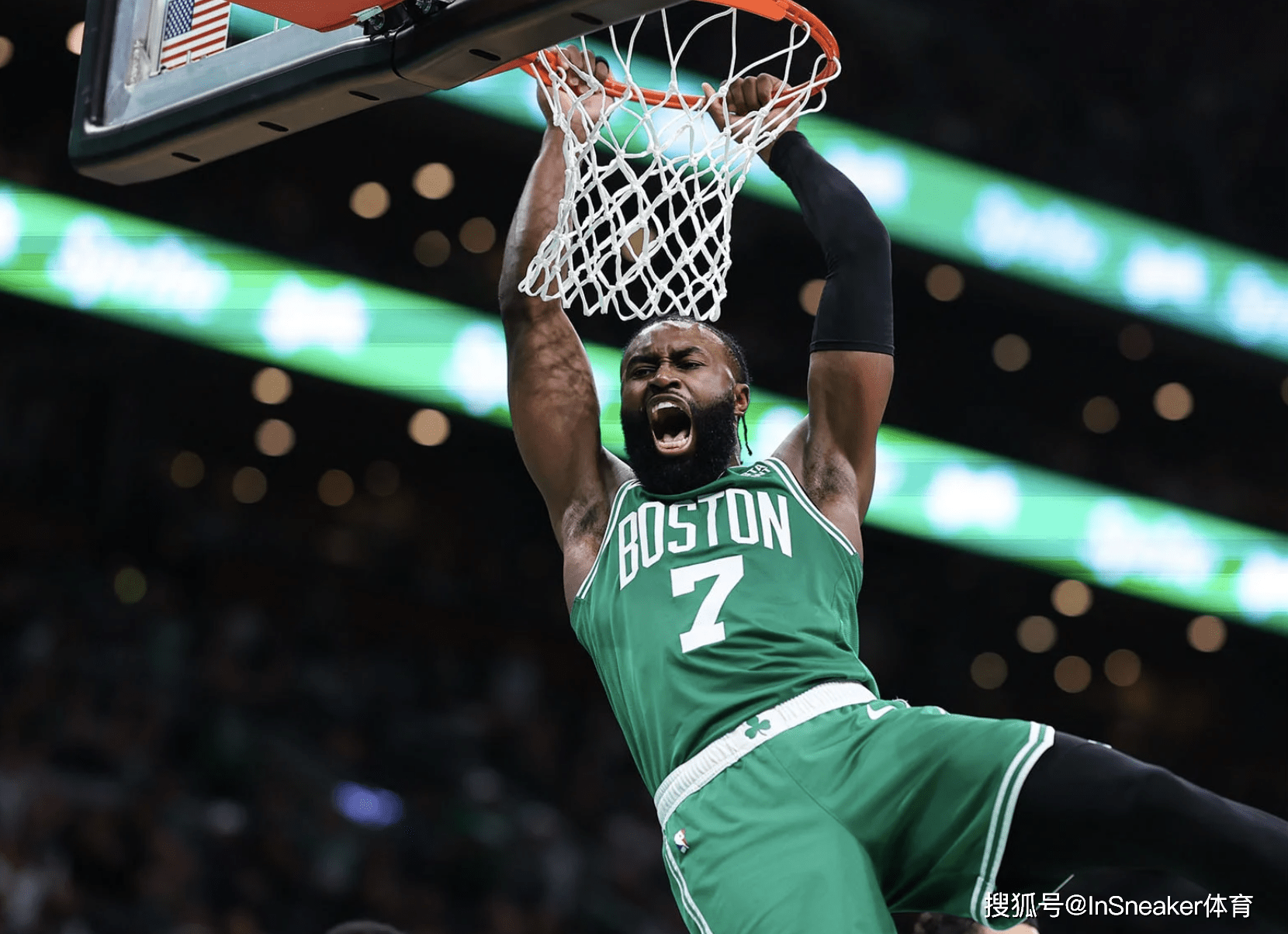 冠增添了无 冠增添了无